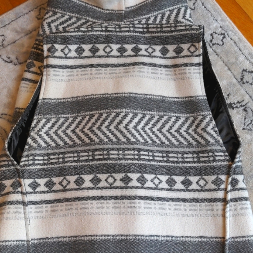 Cozy Sherpa Vest - Picture 7 of 12